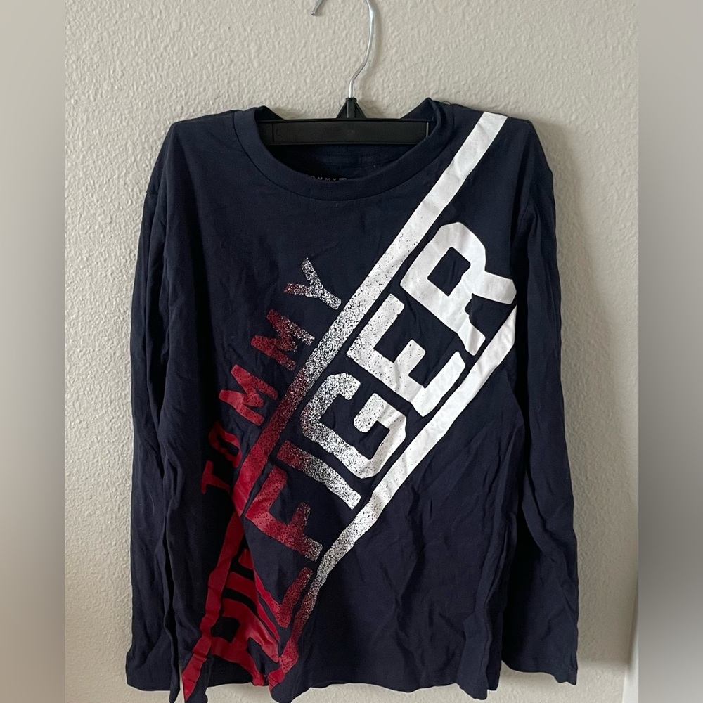 NWT Tommy Hilfriger shirt
